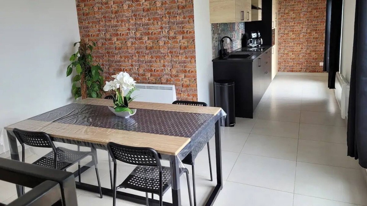 Jeumont Apartment | Milano, magnificent apartment, quiet