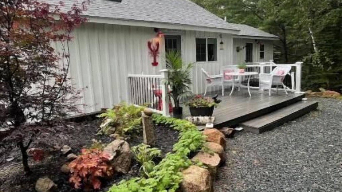 Otter Creek Cottage | Mildreds Cottage - Otter Creek