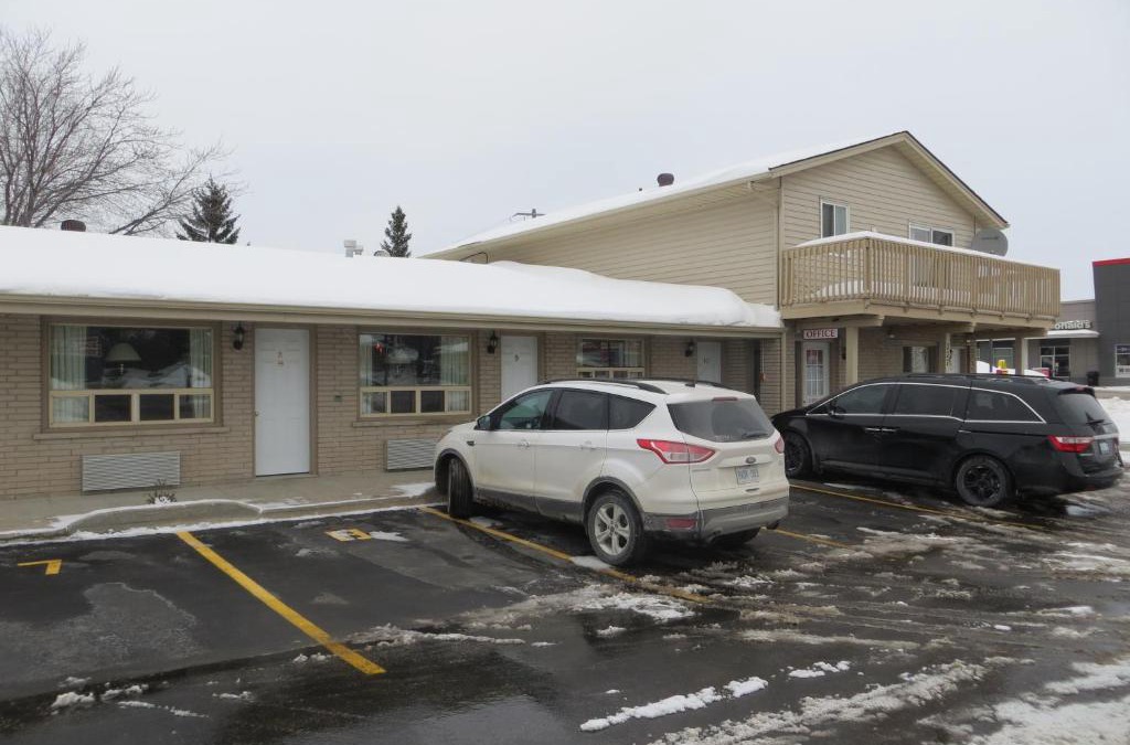 Collingwood Hotel | Milestone Motel