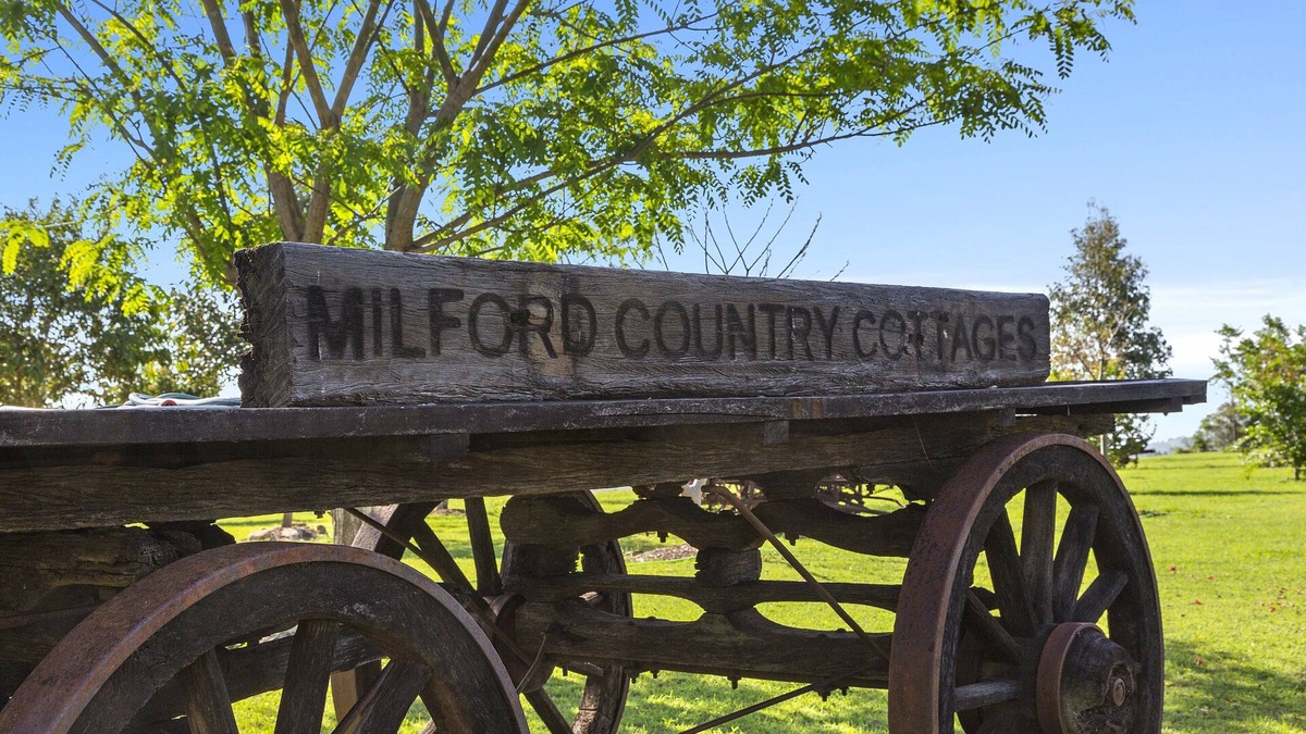 Milford Cottage | Milford Country Cottages (Bottletree Cottage)