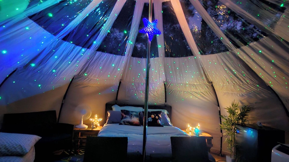 Conroe Cabin | Milky Way with AC and WiFi, glamping near Houston