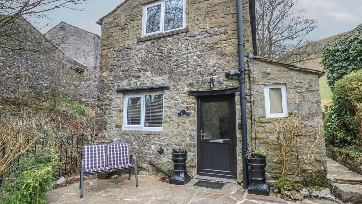 Buckden Cottage | MILL COTTAGE, pet friendly, character holiday cottage in Buckden