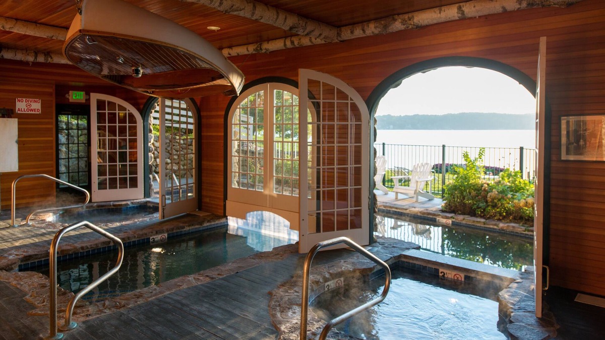 Meredith Hotel | Mill Falls Resort Collection at the Lake