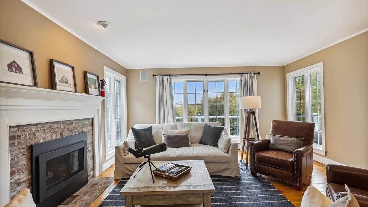 Stowe Area House | Mill Lane: 5 br, fireplace, a/c, game room, hot tub, views!