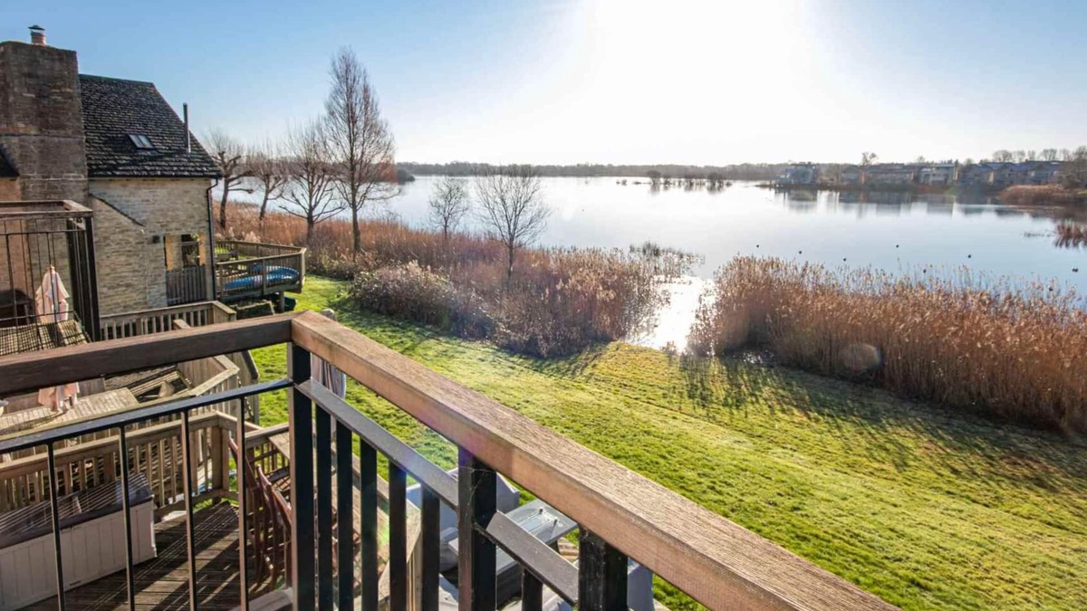 Cirencester House | Mill Village 81, Trout Cottage