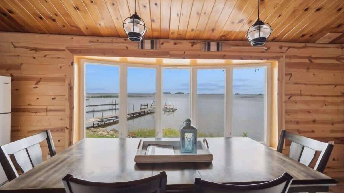 Isle House | Mille lacs Lake Beach House-Water Front-SAND-Fish