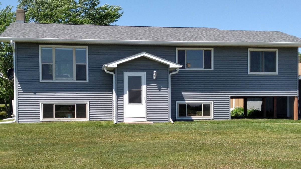 Onamia House | Mille Lacs Soo Line Country Retreat