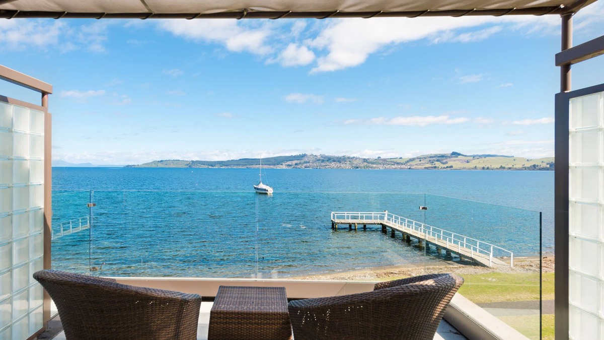 Waipahihi Hotel | Millennium Resort Manuels
