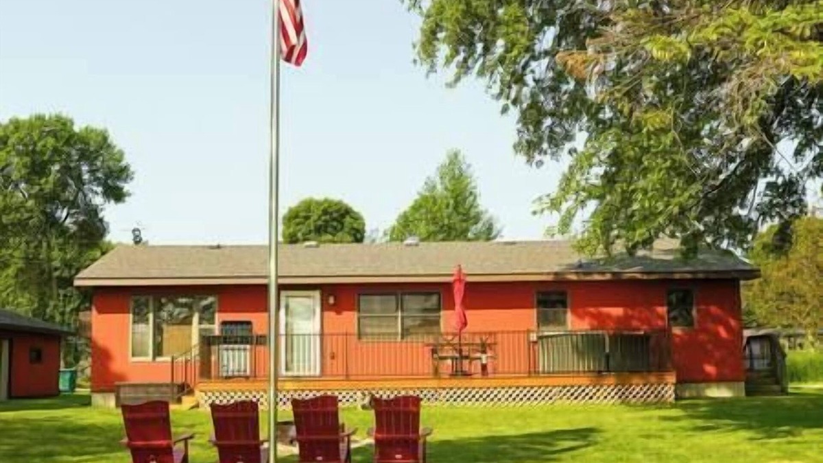 Osakis House | "Miller Bay Hideaway"