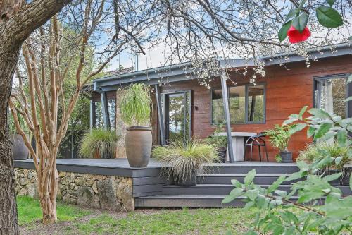 Beechworth House | Millie & Pips Beechworth Bungalow
