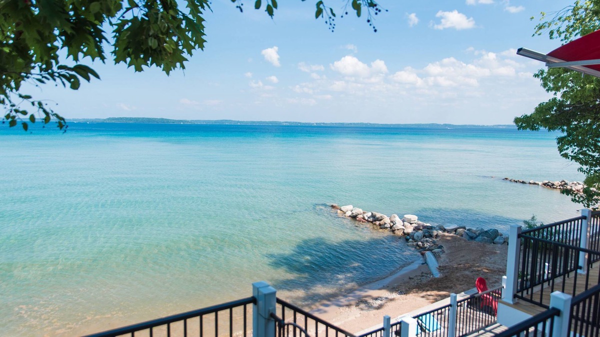 Traverse City House | Million Dollar View Bayshore Beach House