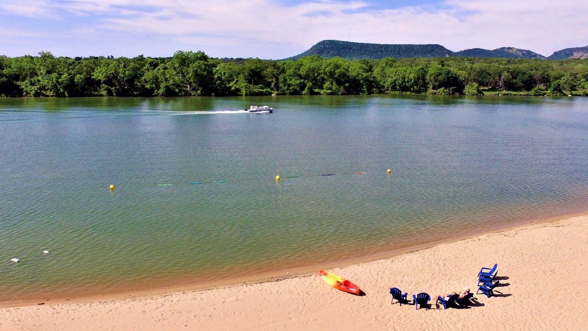 Kingsland House | Million-dollar View & Affordable Too! Kayaks free for use