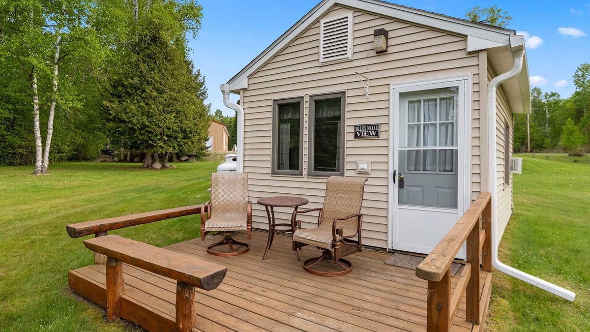 Cheboygan Cabin | Million Dollar View Cottage