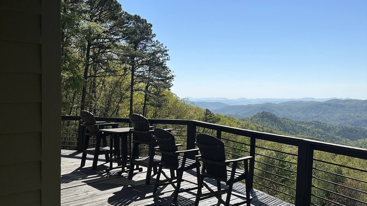 Lenoir House | Million-dollar view, Hot tub, pool table, foosball, fire pit high-speed internet