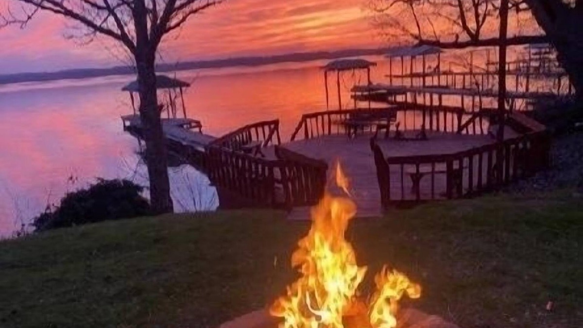 Town of Varick Cottage | “Million Dollar View Over Seneca Lake – Your Perfect Getaway!”