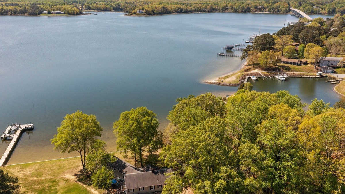 Wicomico Church House | Million Dollar View, river house w/private dock & beach area