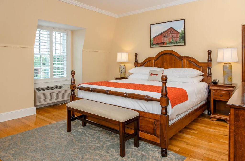 Yellow Springs Hotel | Mills Park Hotel
