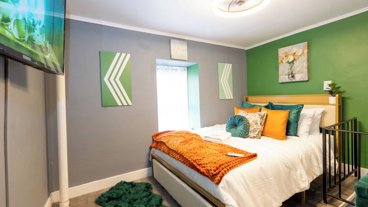 Mount Holly Apartment | Millview is located in the heart of nMount Holly perfect for business or leisure