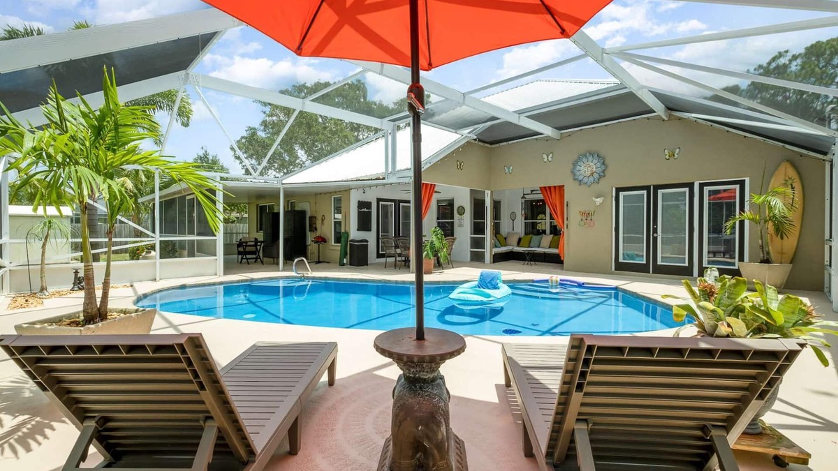 Interchange Square House | Milly2 · Elegant 4BR Pool Sanctuary · Ideal for Work/Play!