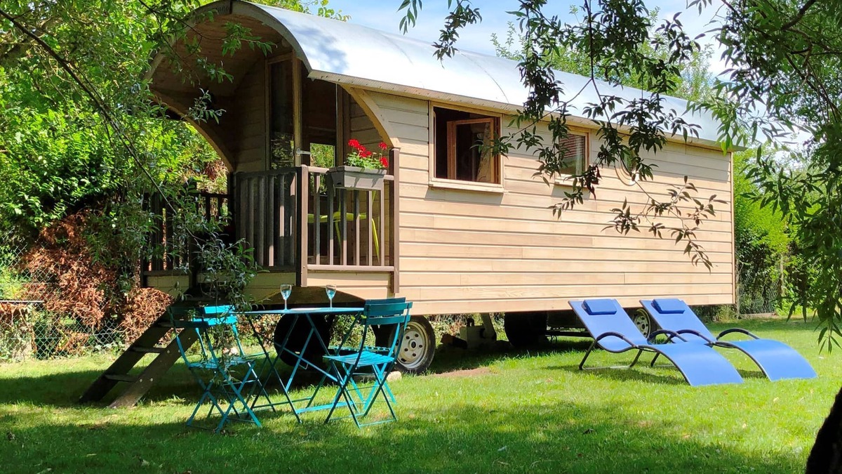 Milly-la-Foret Ski Chalet | Millygite Roulotte - Chalet on wheels by the River - Cottage