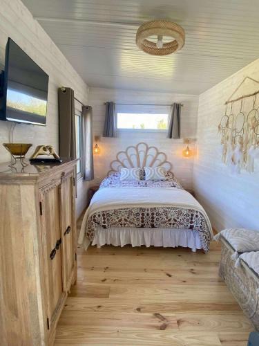 Saint-Germain-sur-Ay Ski Chalet | Mimi's tiny house