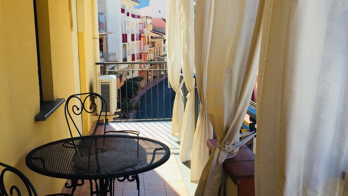 Letojanni Apartment | Mimosa apartement , 30 m. to the beach, with air conditioning 4 people