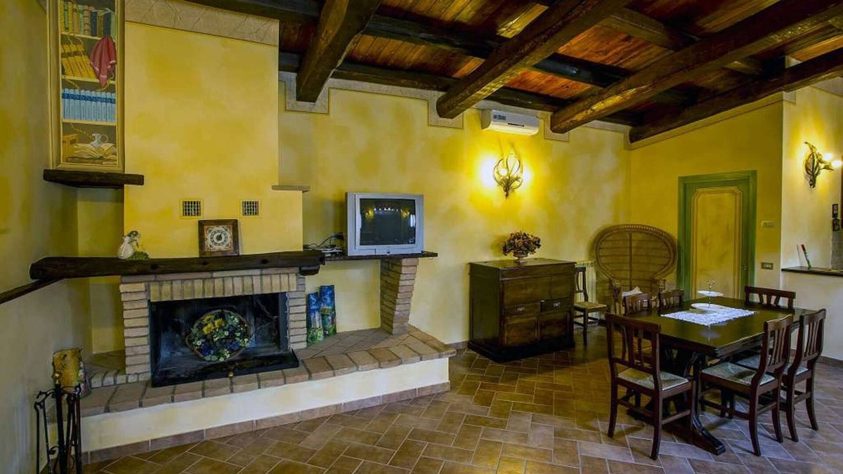 Crocemaroggia Other | Mimosa Apartment in Farmhouse with garden and pool