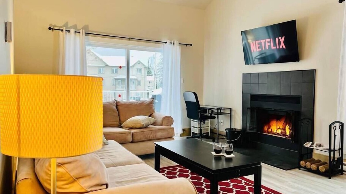Magog Apartment | Mimosa-Mont-Orford-Memphremagog Beach