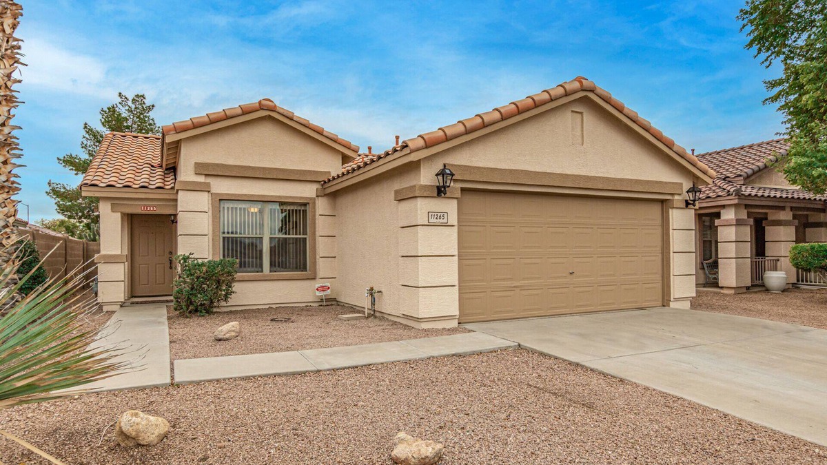 East Mesa House | Min 30 day stay . INQUIRE within.