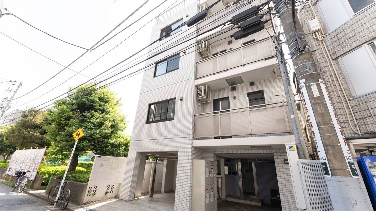 Aoyama Apartment | Minamiaoyama 1st