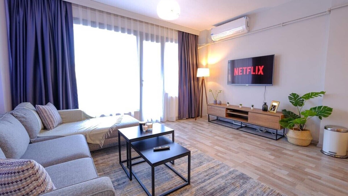 Ortakoy Apartment | Mind Blowing Retreat: Serene 3BR Apartment