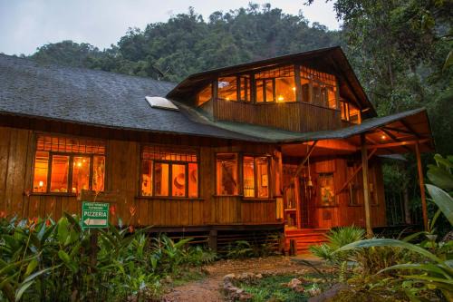 Mindo Hotel | Mindo Garden Lodge and Wildlife Reserve