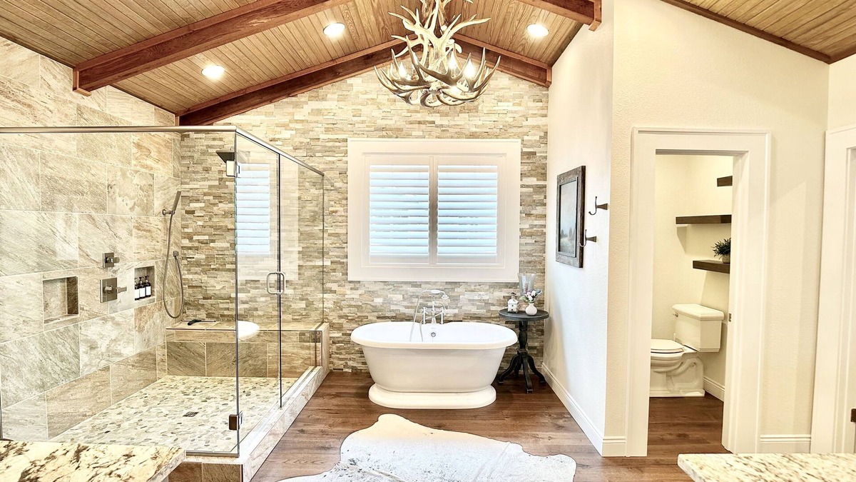 Nashville House | MINE CREEK RETREAT LUXURIOUS COMFORT - 3BR - 2.5BA