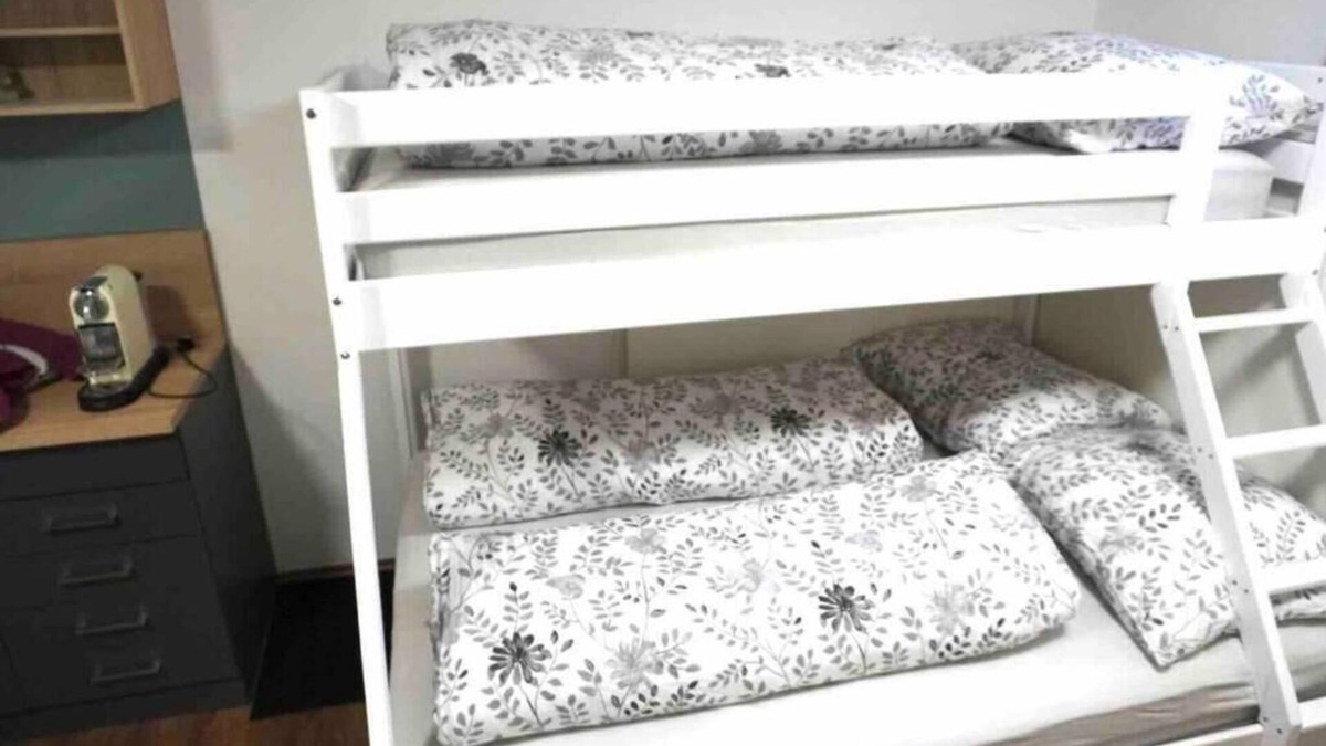 Amstetten House | Mini apartment in Amstetten for short stays in the basement
