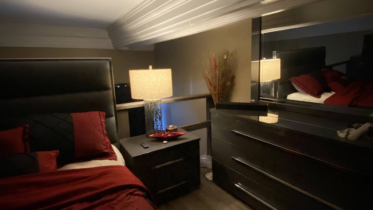 Wilkes-Barre Apartment | Mini Artsy Loft…min from Ski resort and Mohegan sun casino!