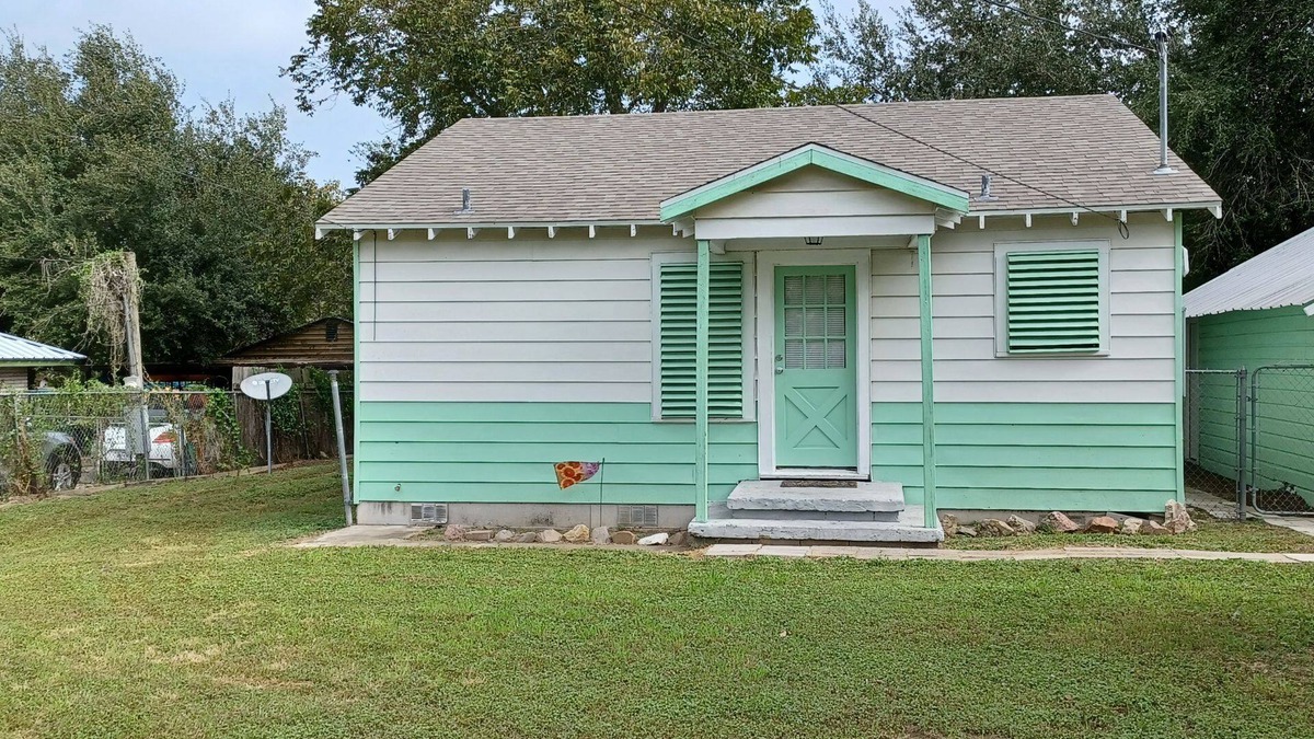 Lakeside Cottage | Mini Getaway
