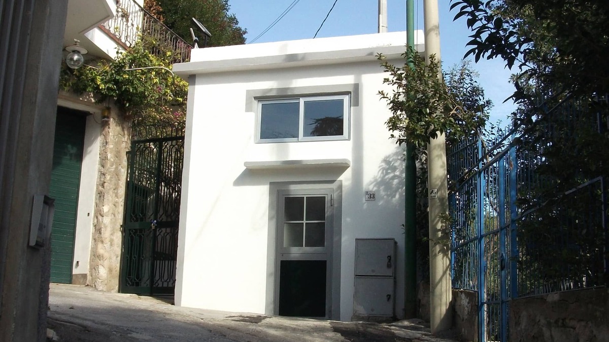 Cetara House | Mini house with terrace and sea view of the beautiful Amalfi Coast