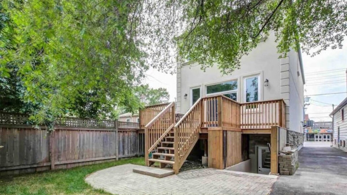 New Toronto House | Mini Mansion