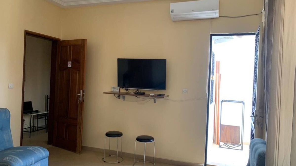 Dakar-Plateau Apartment | Mini Studio Meublé Propre et Bien Équipé. Discret Calme, Reposant et Accessible