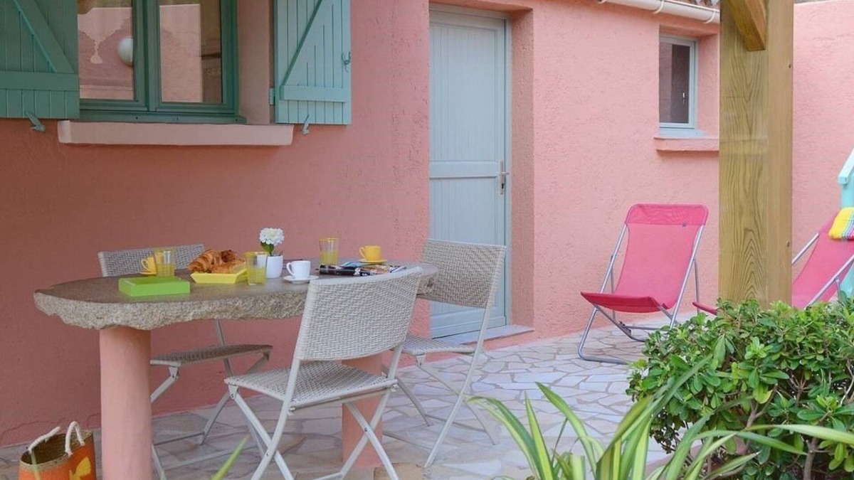 Porto-Vecchio Villa | Mini-villa T3-45- square meters-2 Rooms-3 people