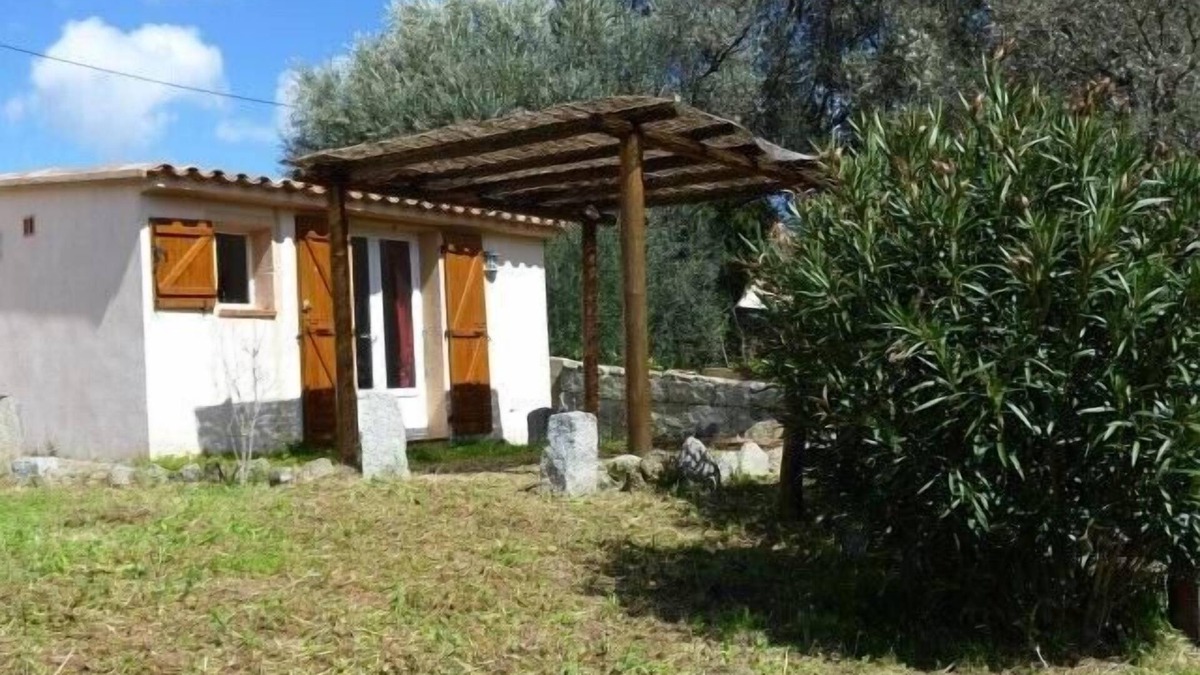 Porto-Vecchio Villa | Mini villa + terrace on large plot in Muratello for 2 people