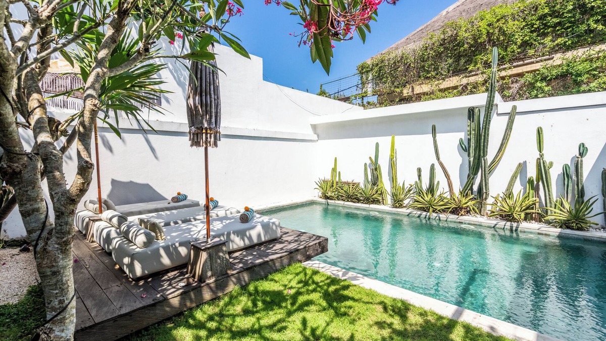 Munggu Villa | Minimalist Luxury 6Bedroom 150m frm Lyma Beach