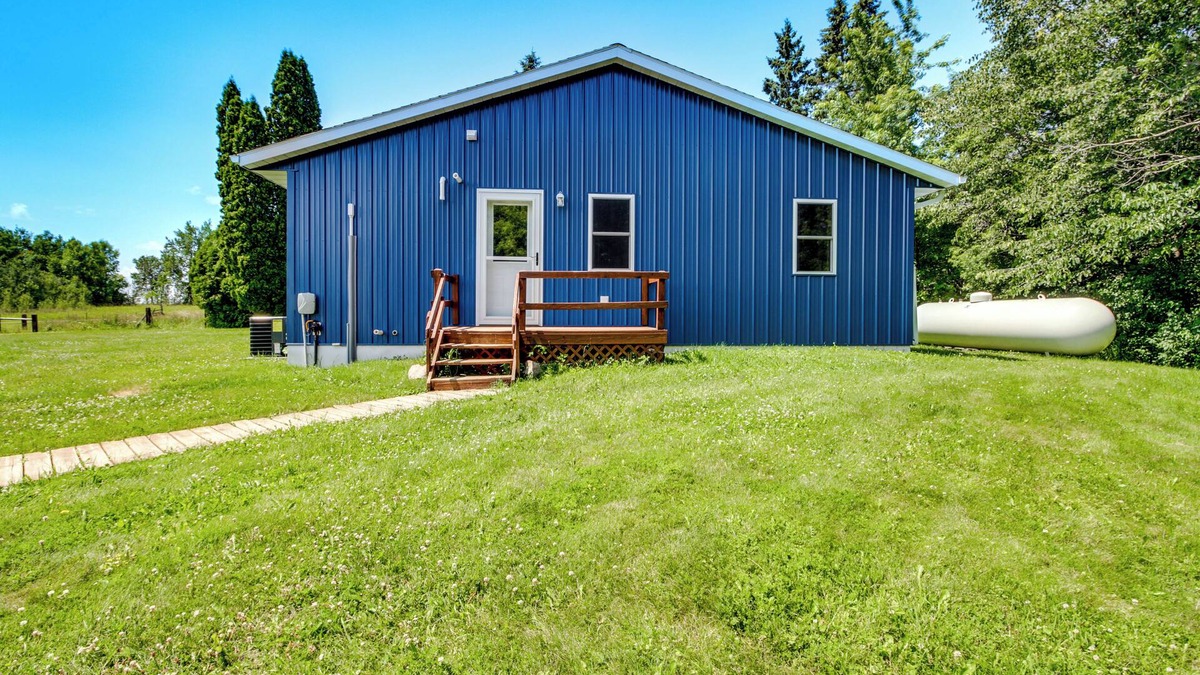 Polk County Cottage | Minnesota Escape Near Snowmobiling & Fishing!