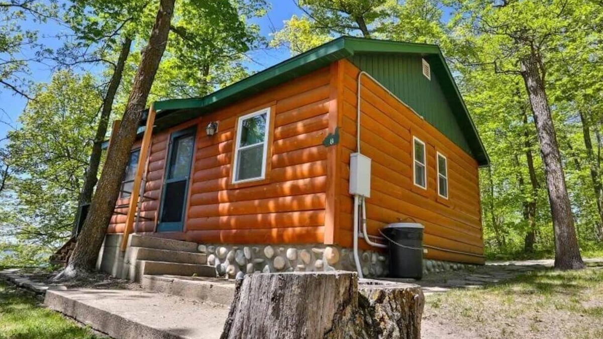 Puposky Cabin | Minnesota Lakefront Cabin - Sunset Views & Prime Fishing Location