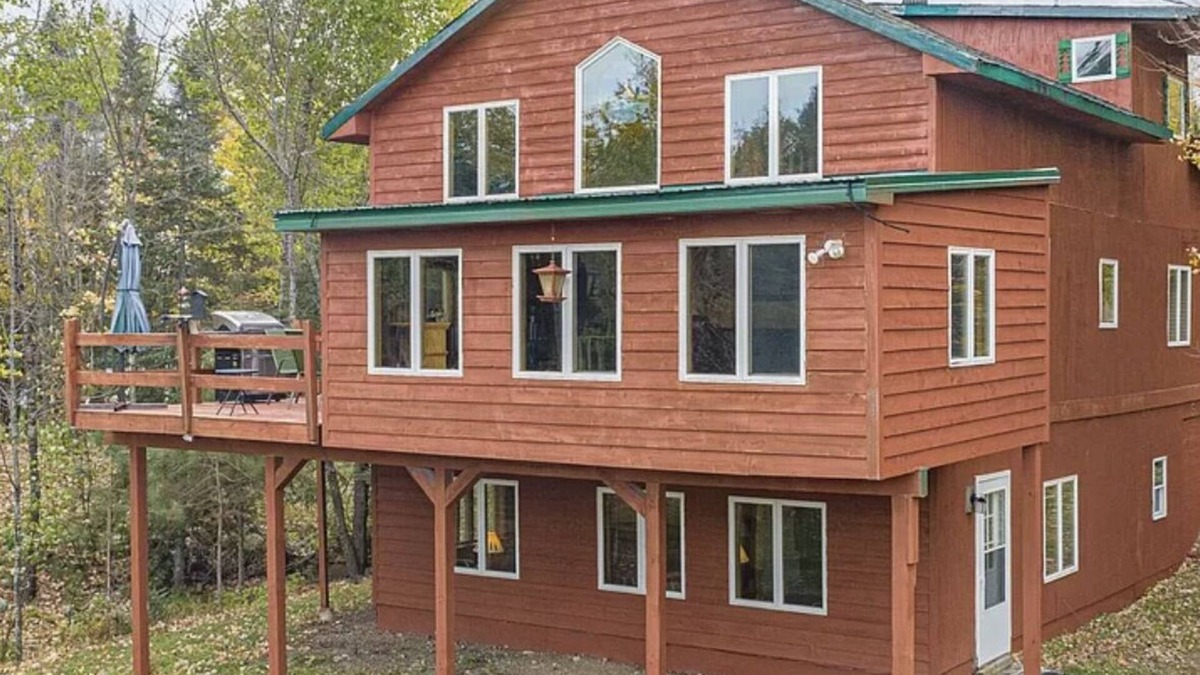 Ely Cabin | Minnesota lakefront home/cabin near Tower and Ely, close to Bear Head State Park
