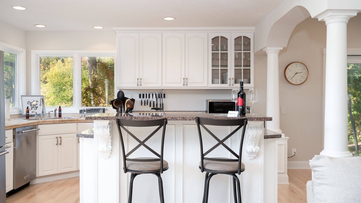 Mound House | MINNeSTAY* Carlow Manor | Nature |
