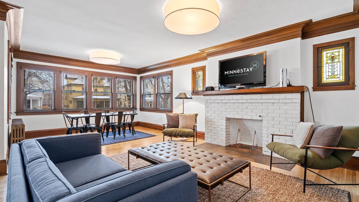 Carag House | MINNeSTAY* Colfax Commons