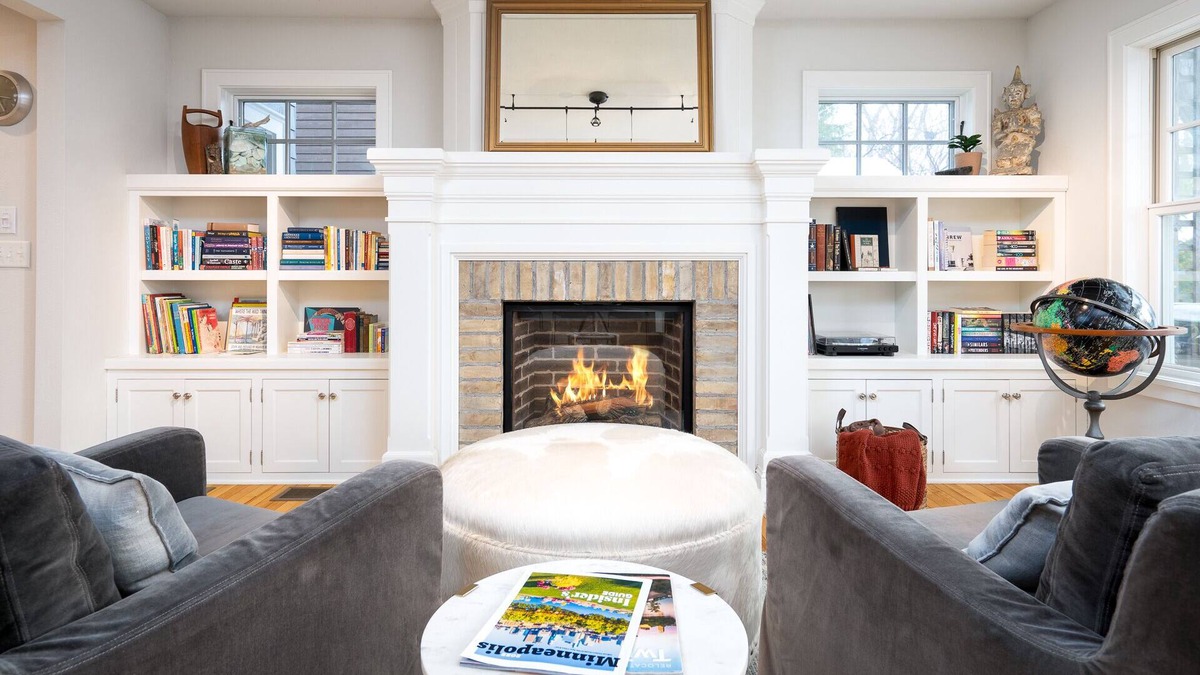 Excelsior House | MINNeSTAY* Gideon's Retreat-Excelsior | Sauna | Fun | Stylish