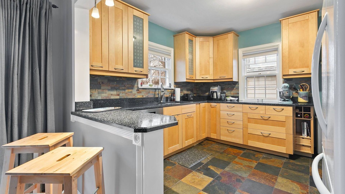 Highland House | MINNeSTAY* Highland Hideaway