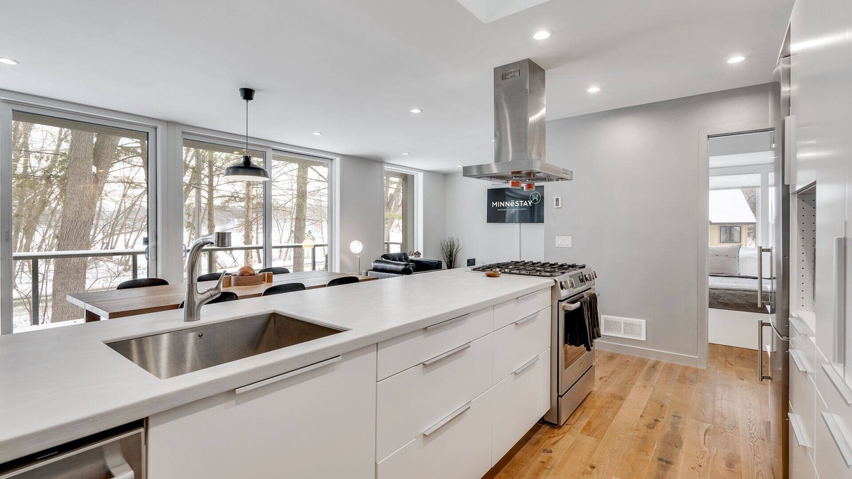 Lake Elmo House | MINNeSTAY *Modern Chic